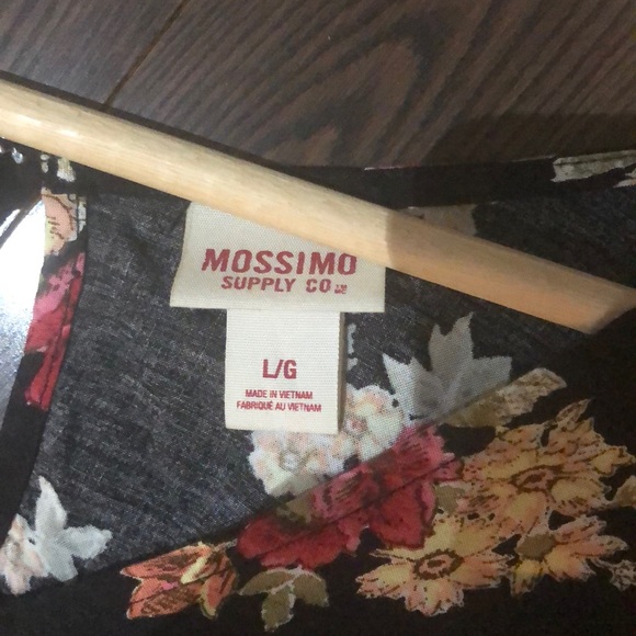 New Short floral dress - Picture 2 of 3